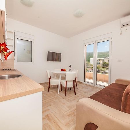 Apartments Ruzmarin Herceg Novi Kültér fotó