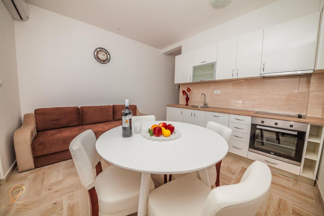 Apartments Ruzmarin Herceg Novi Kültér fotó