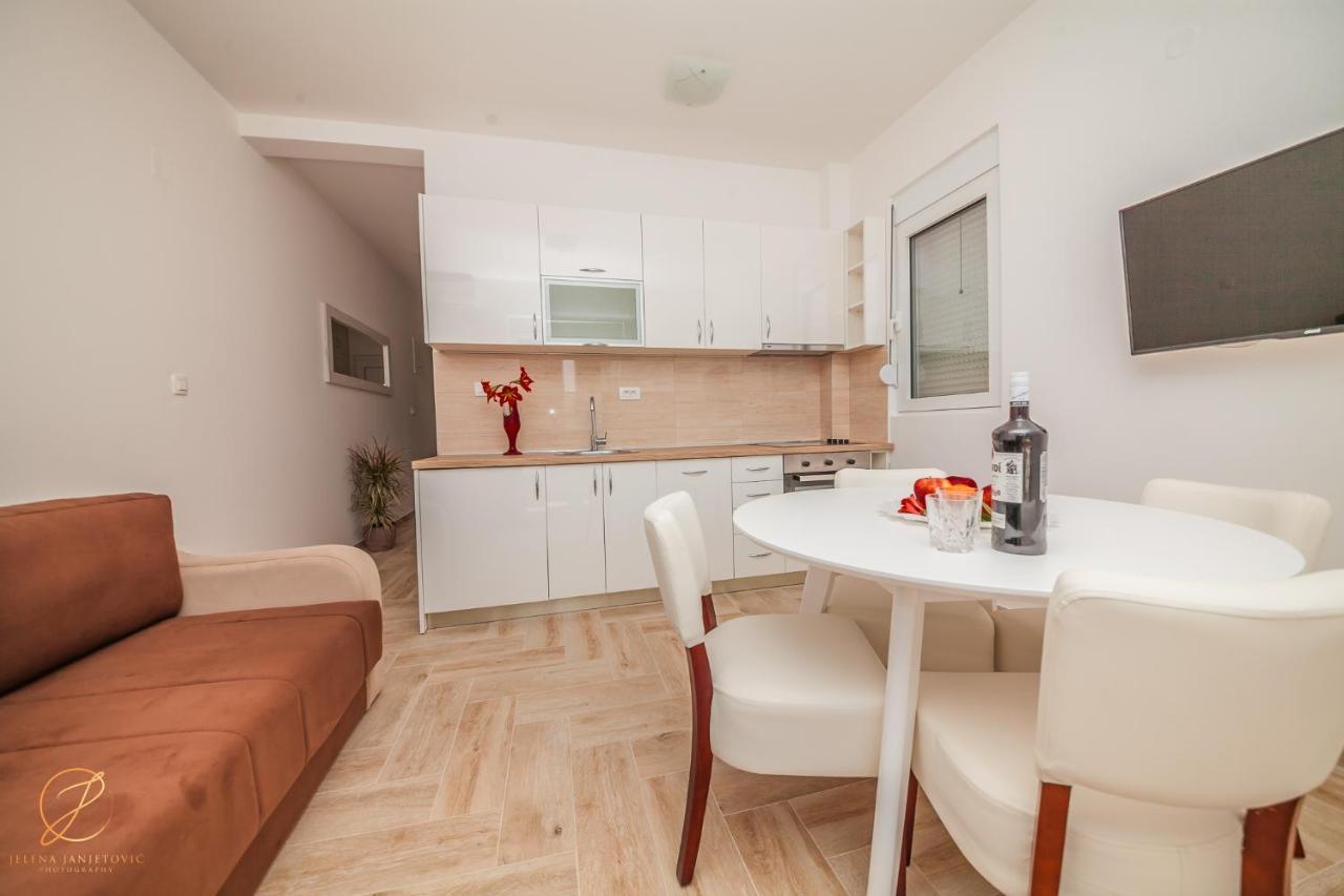Apartments Ruzmarin Herceg Novi Kültér fotó